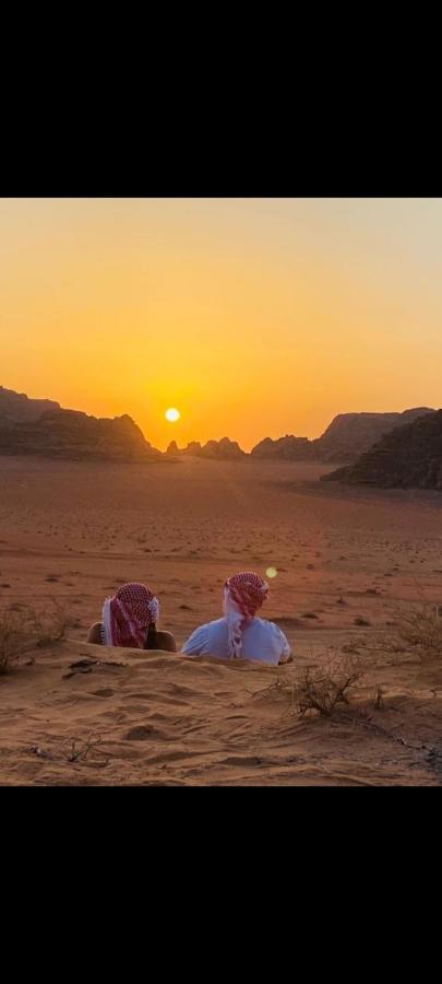 Apartamento Saleem With Jeep Tour Wadi Rum Exterior foto