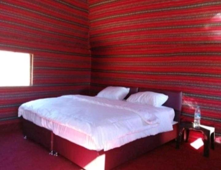 Apartamento Saleem With Jeep Tour Wadi Rum Exterior foto