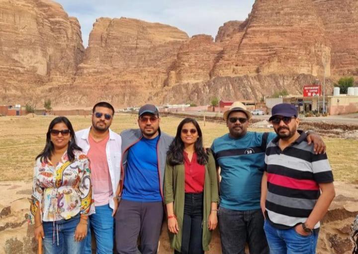 Apartamento Saleem With Jeep Tour Wadi Rum Exterior foto