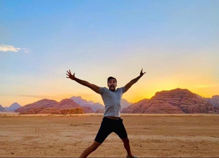Apartamento Saleem With Jeep Tour Wadi Rum Exterior foto